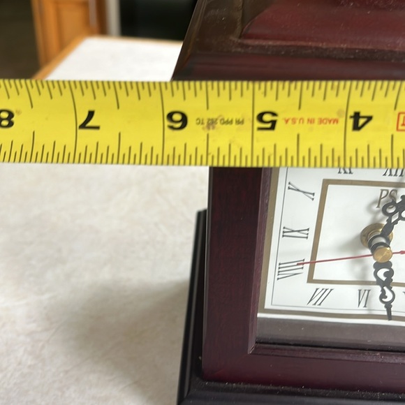 Elegant Brown Table Clock - Picture 8 of 8